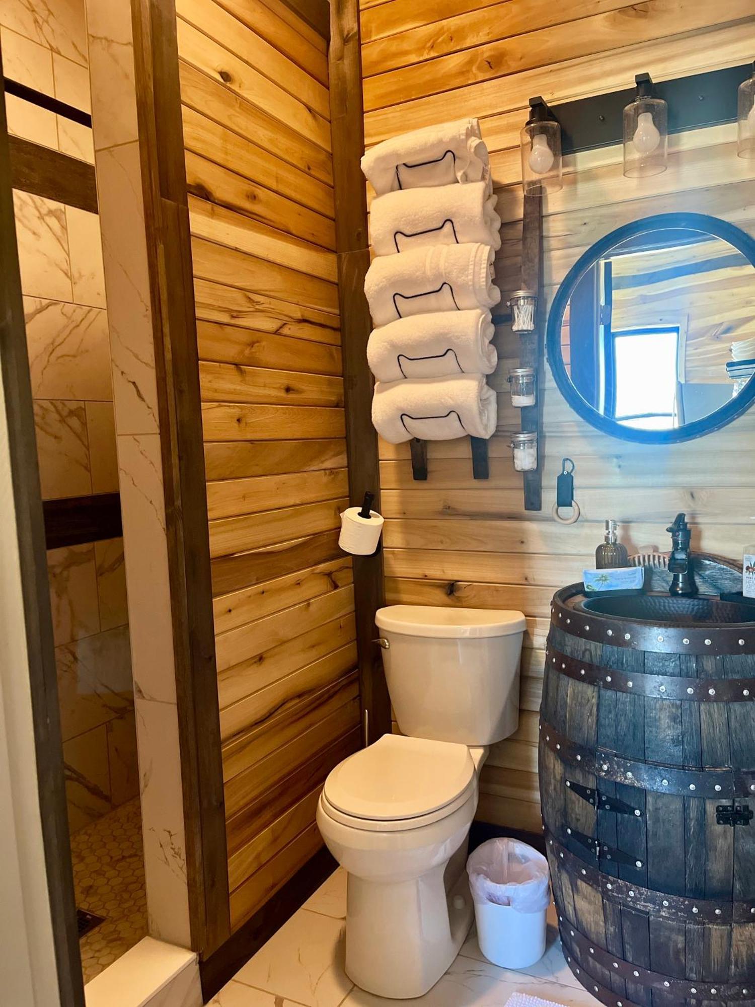 Bourbon Barrel Cottages #2 Of 5 On Kentucky Trail Lawrenceburg Eksteriør bilde